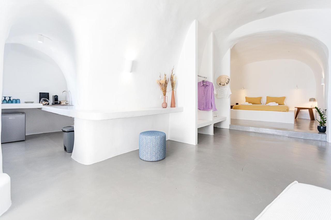 Rafael' S Mediteranian Cave Suites ฟิรอสเตฟานี ภายนอก รูปภาพ