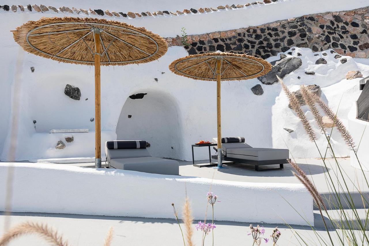 Rafael' S Mediteranian Cave Suites ฟิรอสเตฟานี ภายนอก รูปภาพ